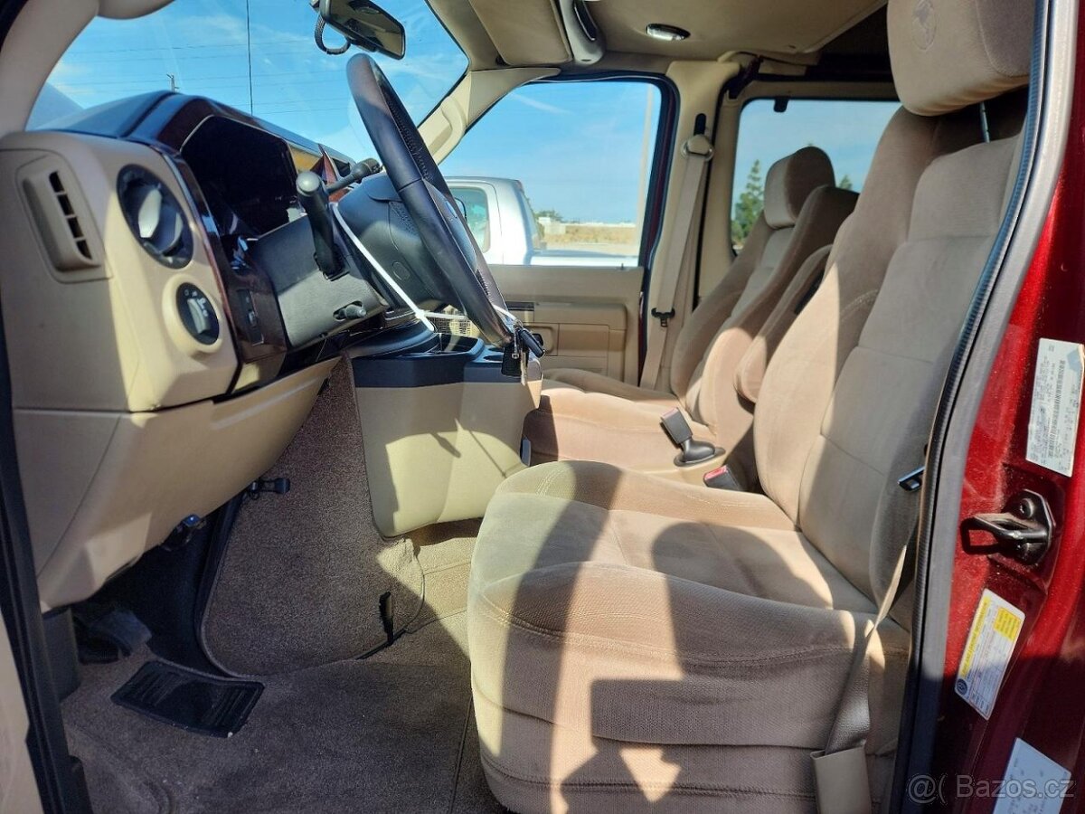 FORD ECONOLINE E150 VAN 2021 - 7