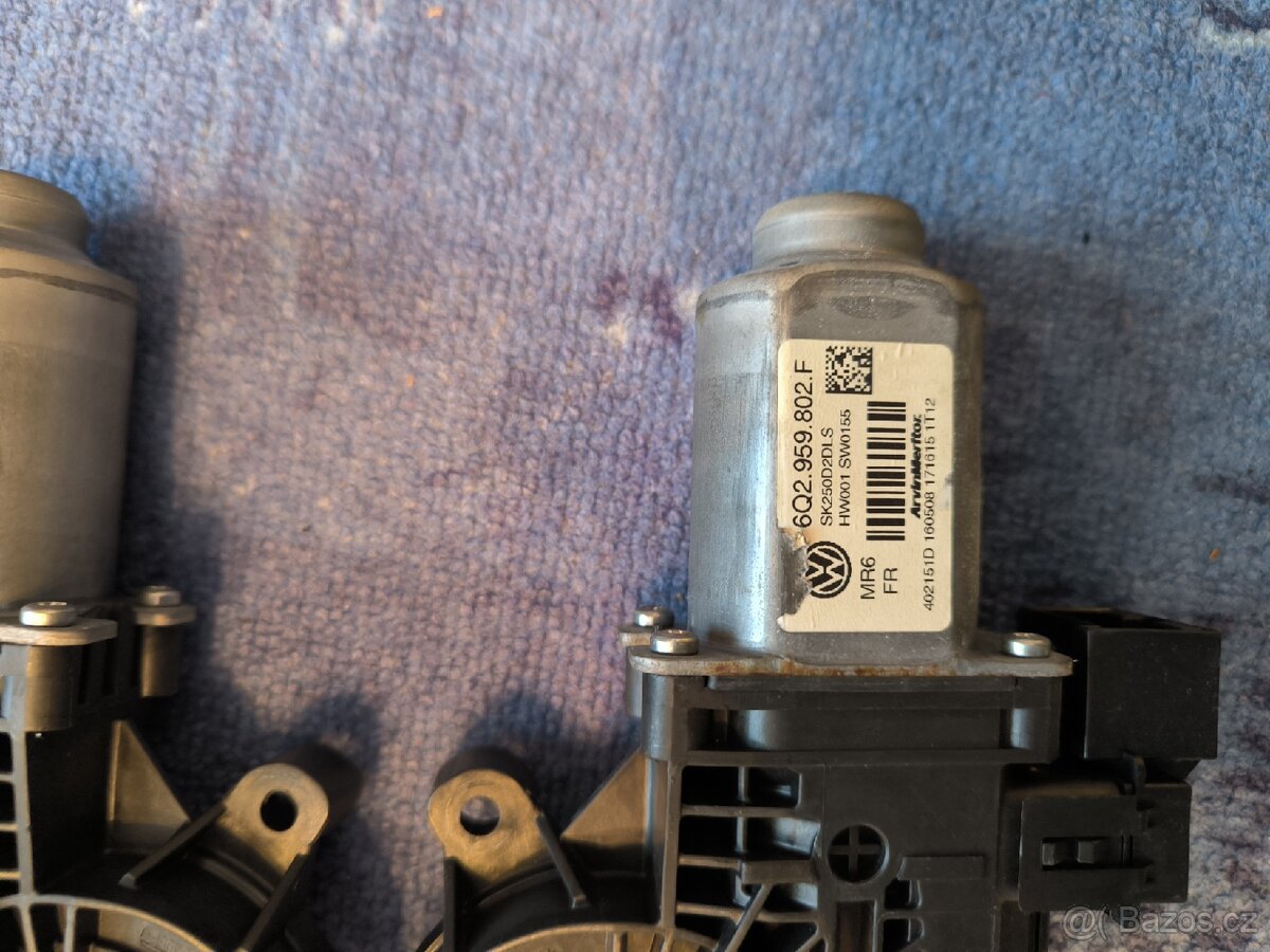 Motorky stahování okna Škoda fabia II - 7