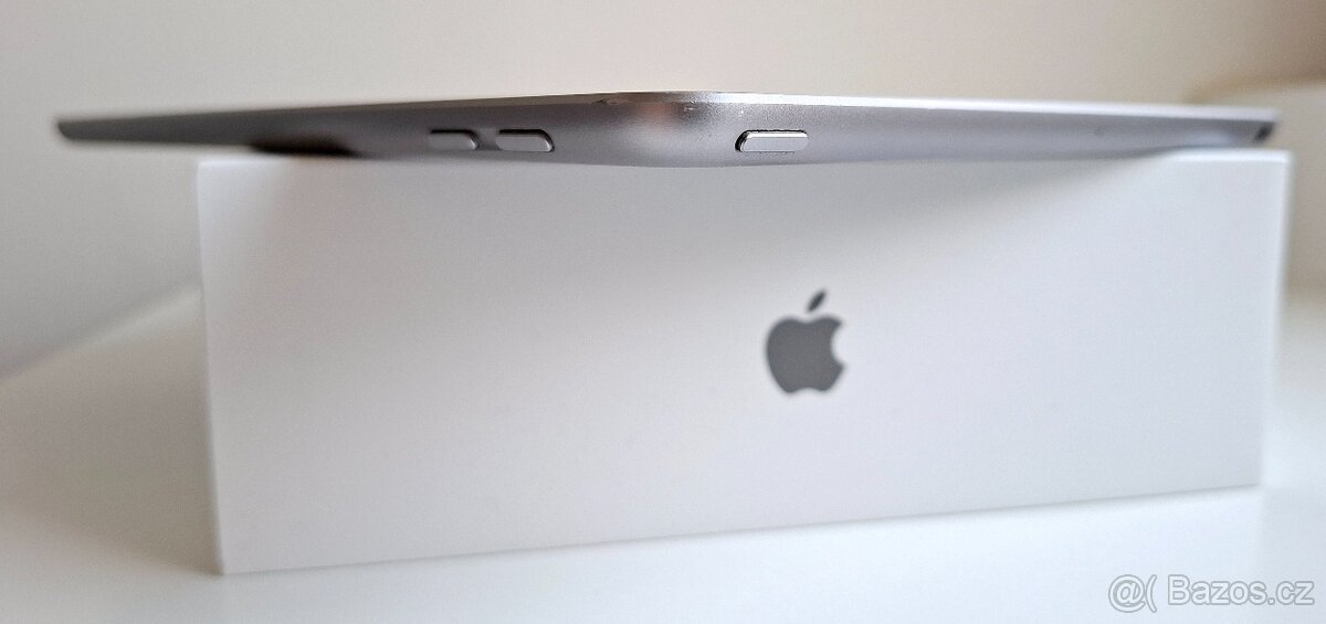 Prodám tablet Apple iPad 6 generace (2018) - 7