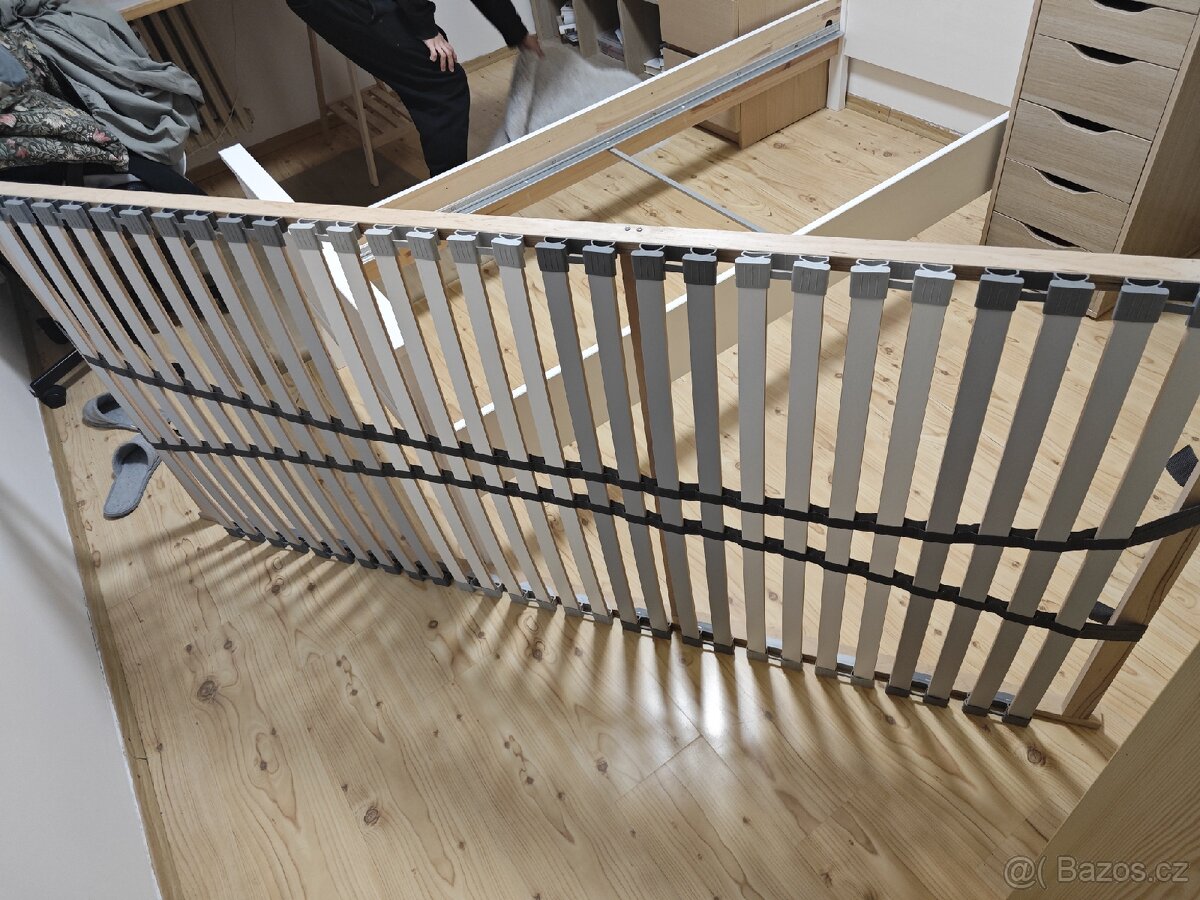 Postel ikea HEMNES 90x200 - 7