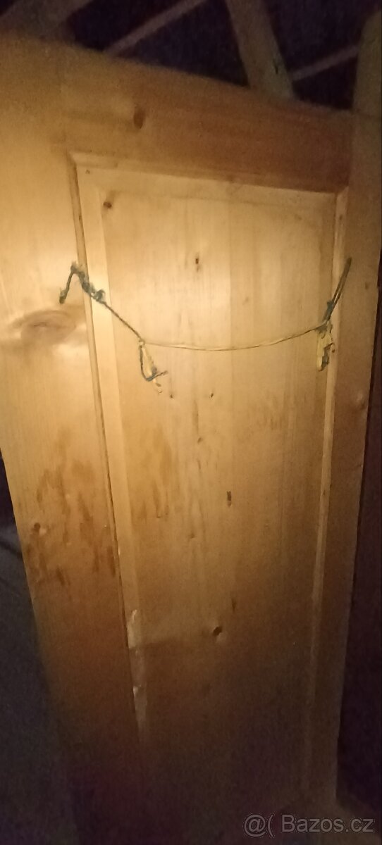 Starožitná celodřevěná ložnice - 7