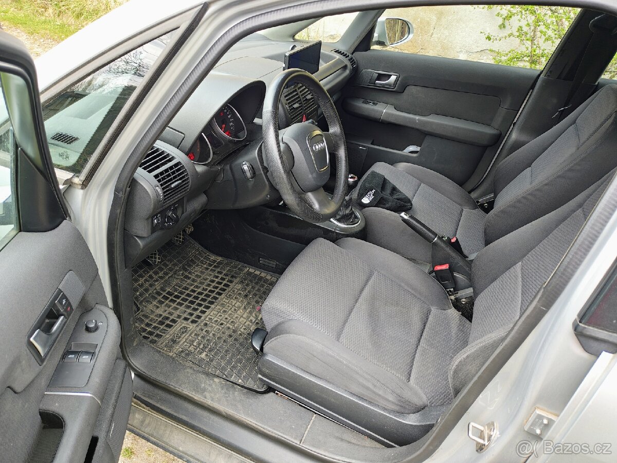 Audi A2 1.4i - 2002 - 7