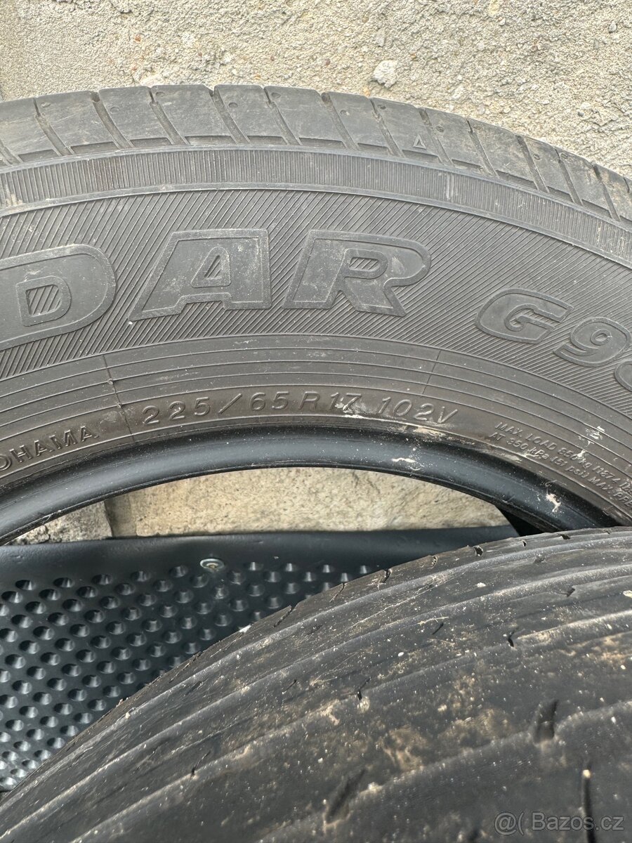 4 ks Prodám použité pneu 225/65 r 17 cena za sadu. - 7