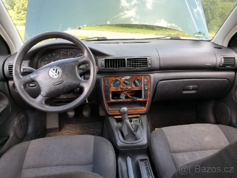 Prodám díly z vozidla Volkswagen Passat b5 1.6i 74kw - 7