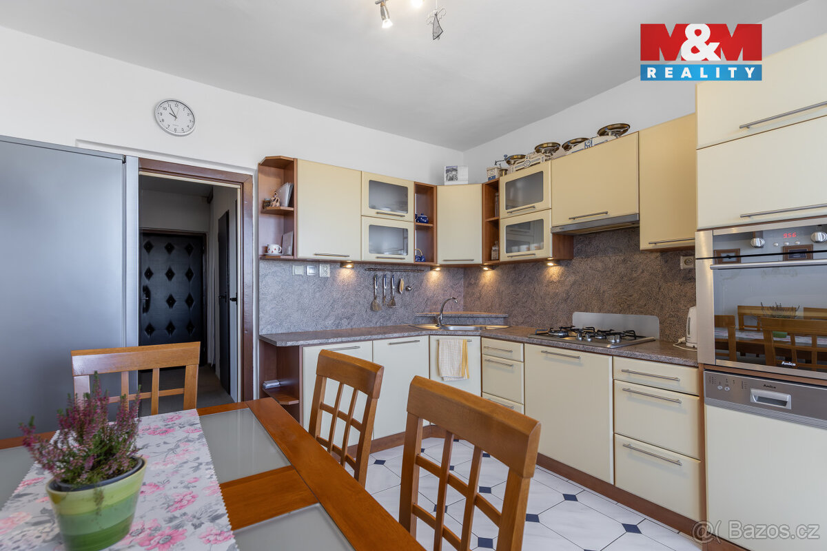 Prodej bytu 3+1, 70 m², Ostrava, ul. Čujkovova - 7