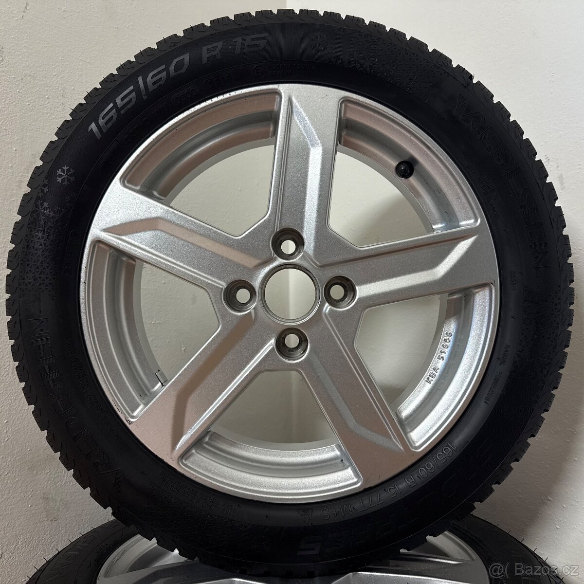 TOYOTA AYGO 4x100 R15 ET35+ZIMNÍ 165/60R15 7,5mm - 7