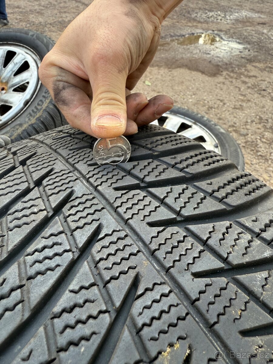 205/55R16 - 7