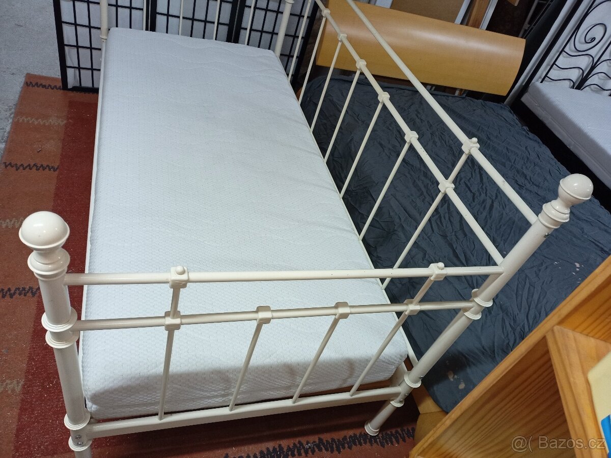 Prodám hezkou postel IKEA Tromsnes 90 x 200 cm - 7