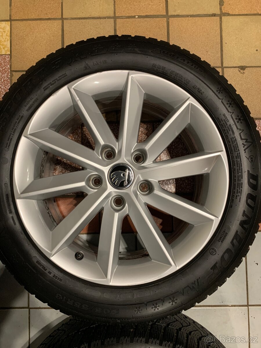 Alu kola Škoda R16 5X112 ZIMNÍ PNEU 205/55 R16 7mm - 7