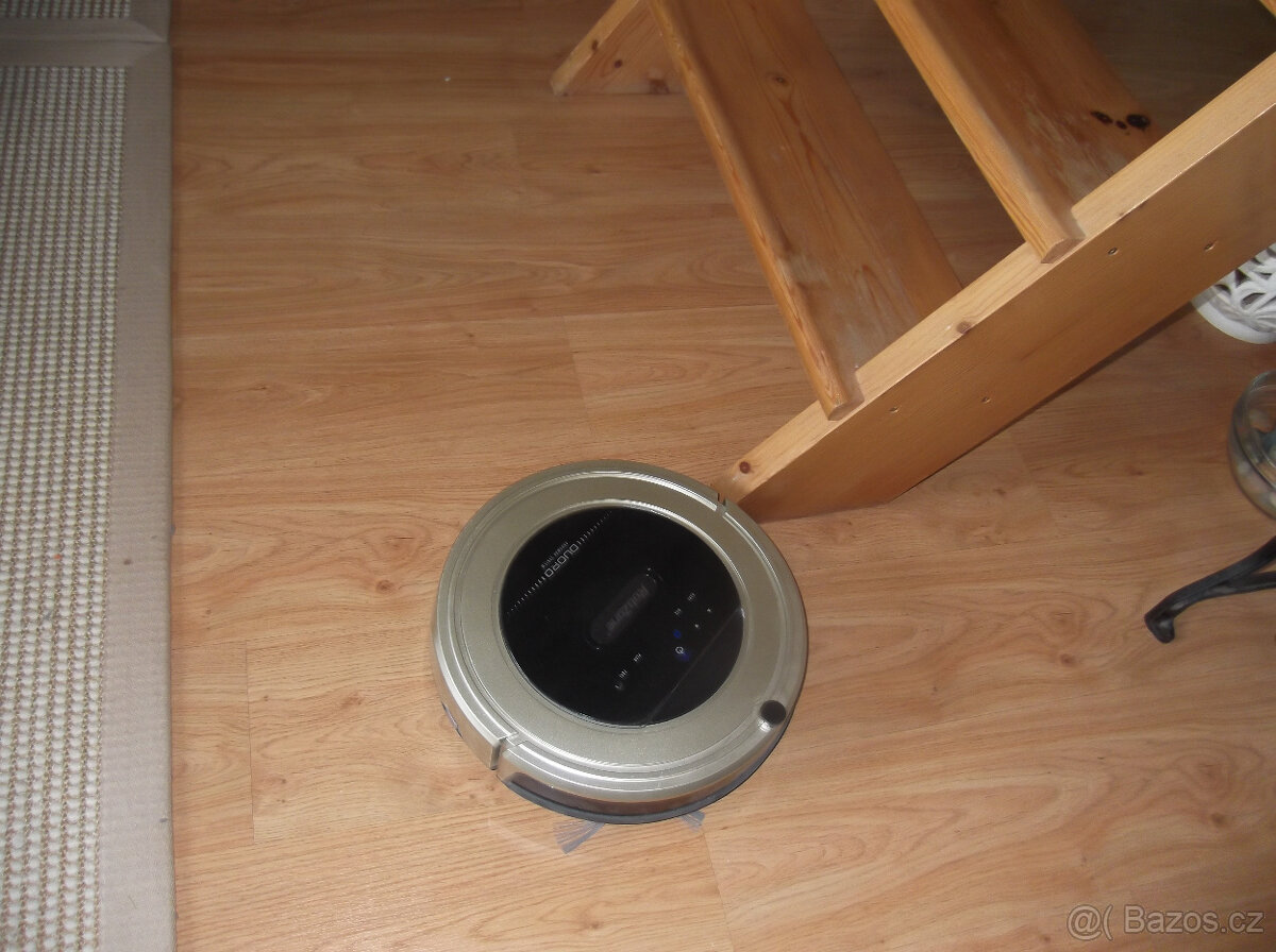 Prodám robotický vysavač ROBzone DUOro X clean 5,0 - 7