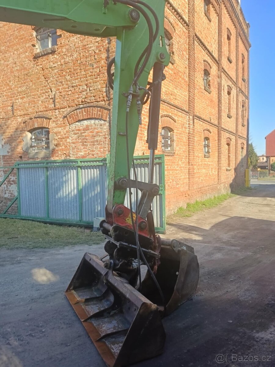 Wacker Neuson 8002 Minibagr 8T +2x lžíce - 7