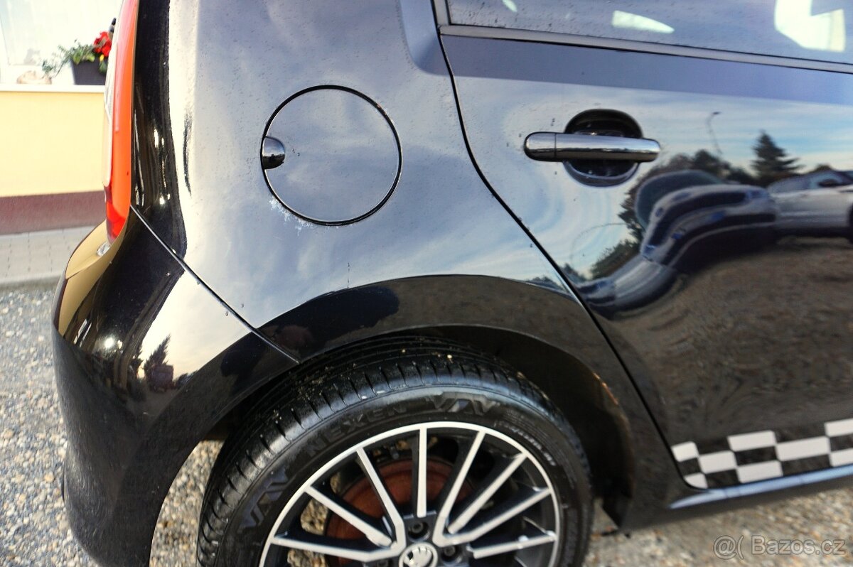 ŠKODA CITIGO 1,0 55KW MONTE CARLO 2015 - 7