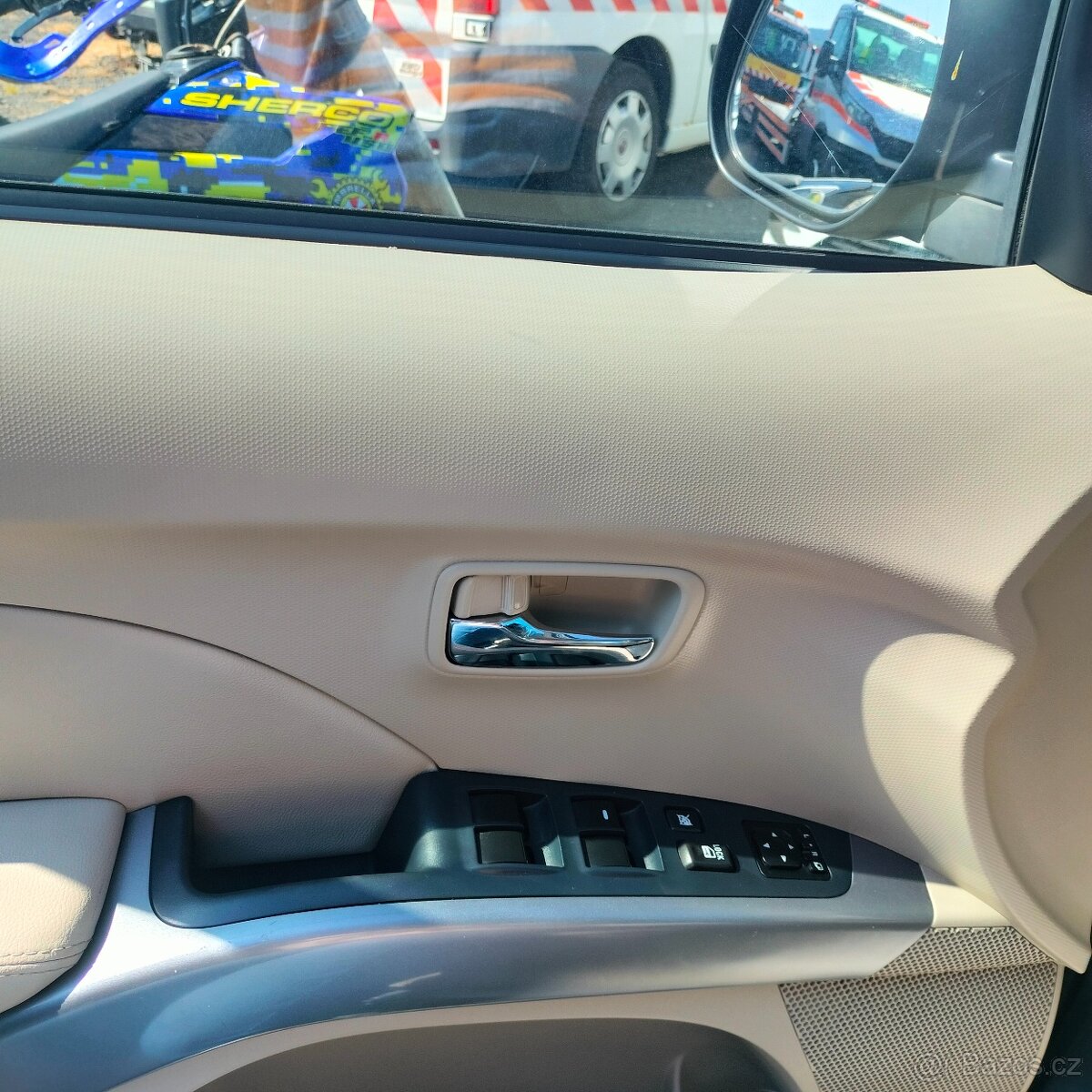 Mitsubishi Outlander 2,0 Di-D - 7