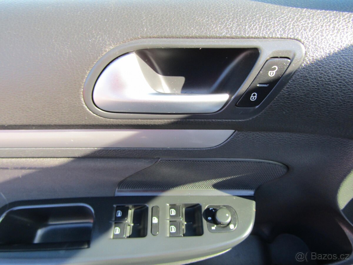 Volkswagen Golf 1.6 TDi , 74 kW nafta, 2013 - 7