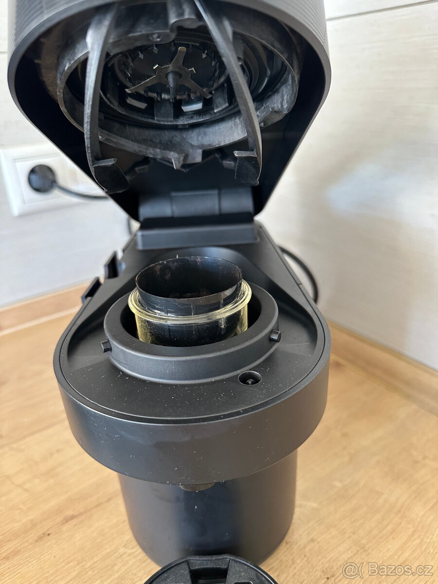 Kávovar DeLonghi Nespresso Vertuo Pop - 7