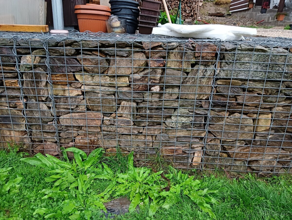 Labský okrasný kámen,Labaky - 7