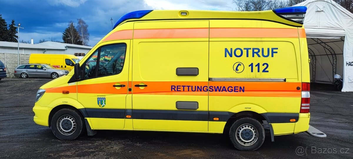 Sanitní vůz Mercedes-Benz Sprinter 516 CDI - 7