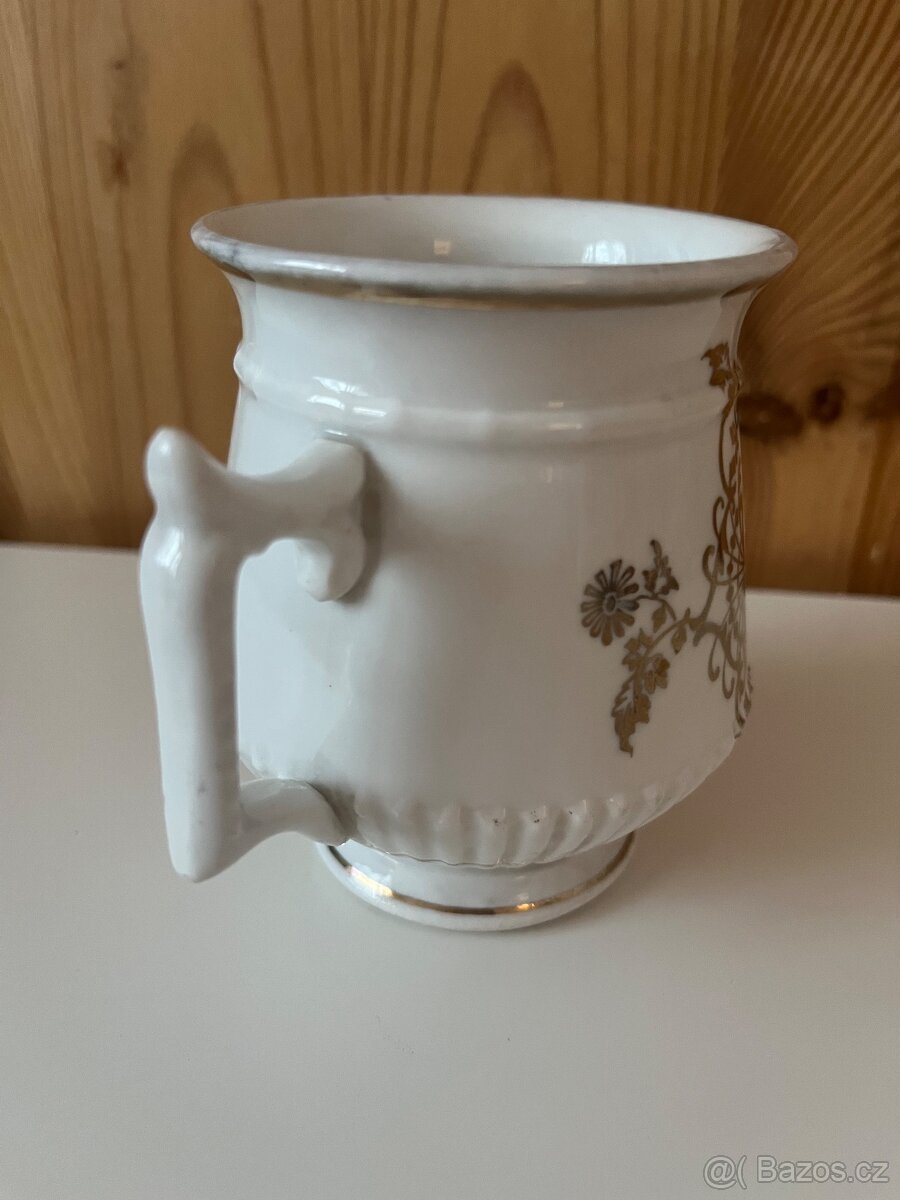 Sběratelský starý hrnek mušlák Prodaná nevěsta - 7