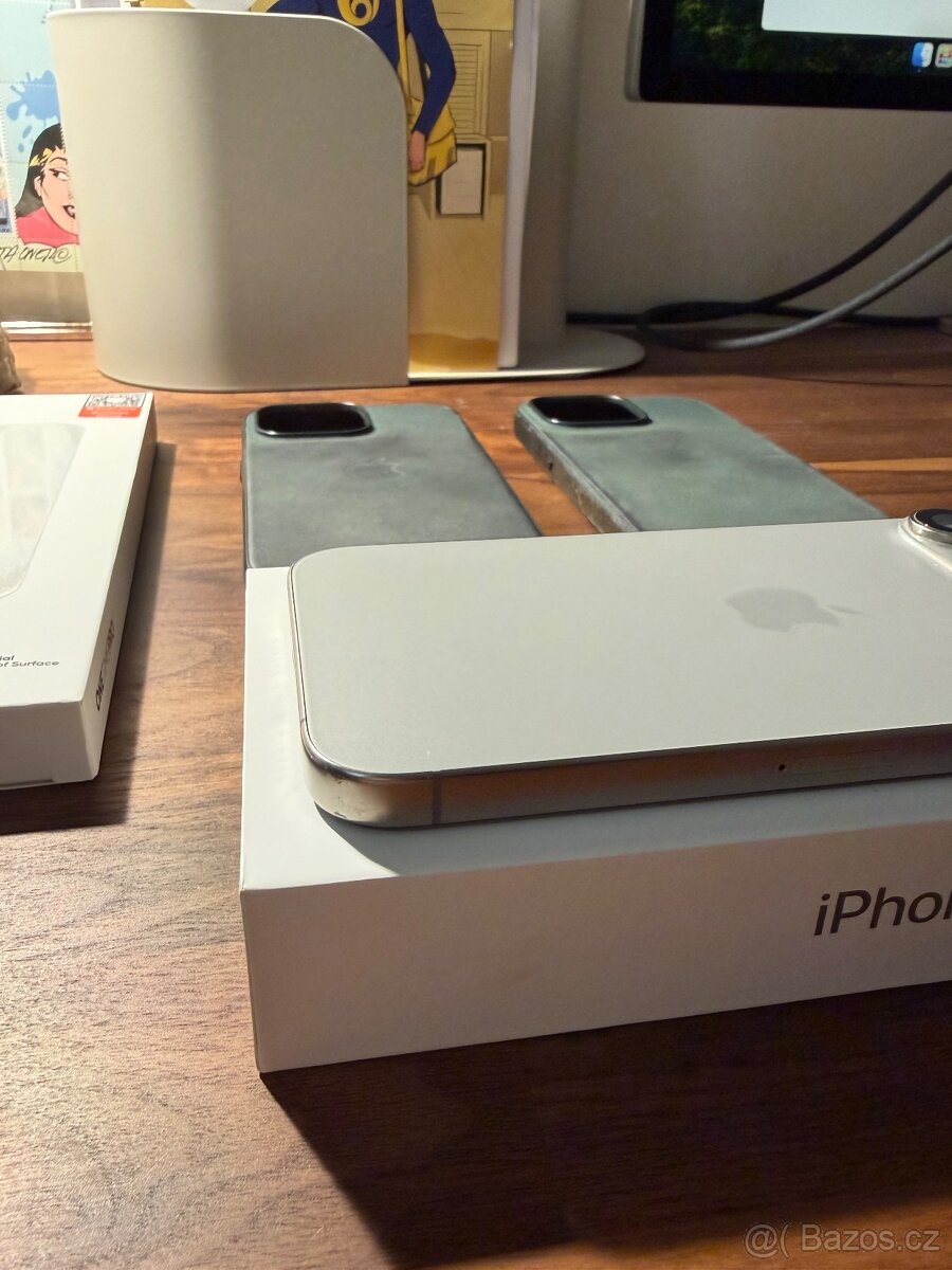 Apple iPhone 15 Pro Max 256GB Titanium. Příslušenství Záruka - 7