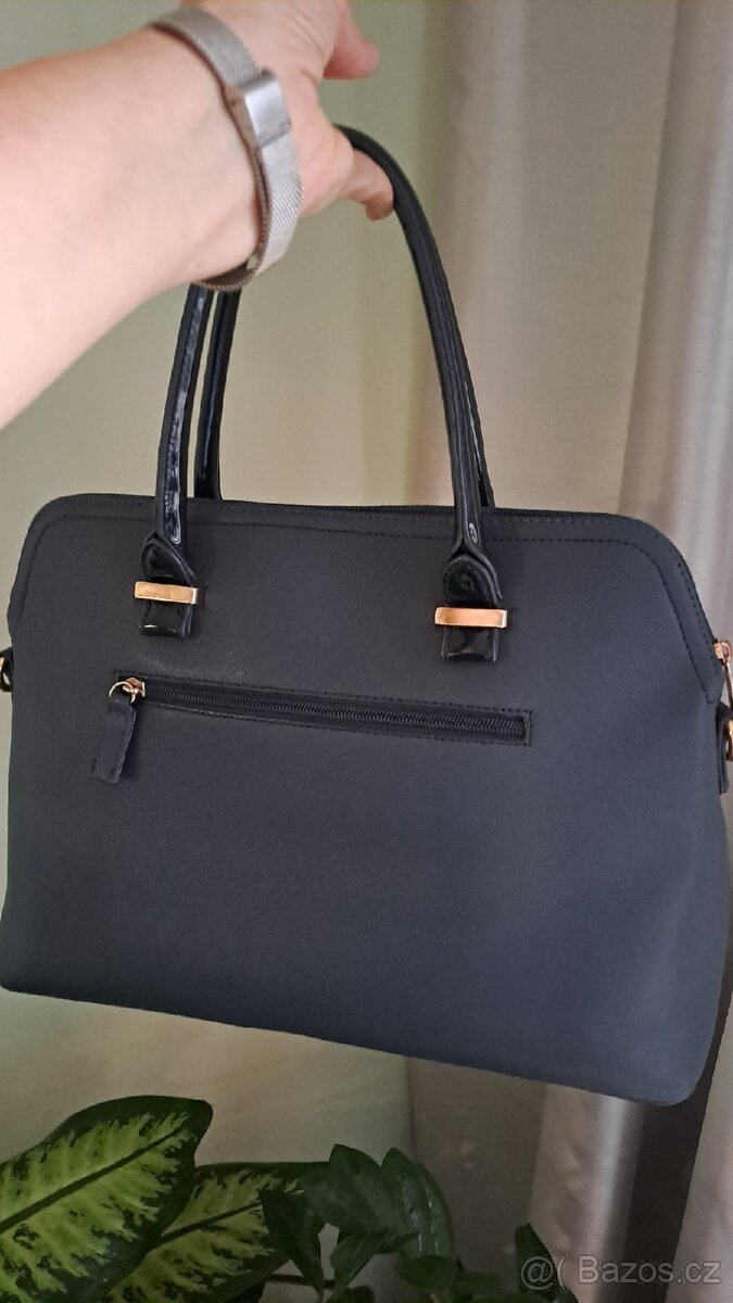 Kabelky dámské, dívčí,studentský batoh - 7