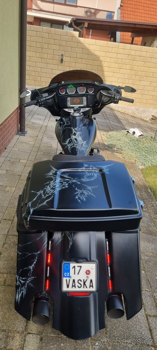 Harley Davidson-Street Glide - 7