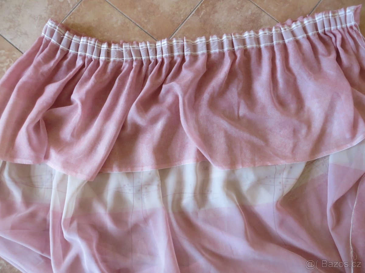 Voálový závěs - 7