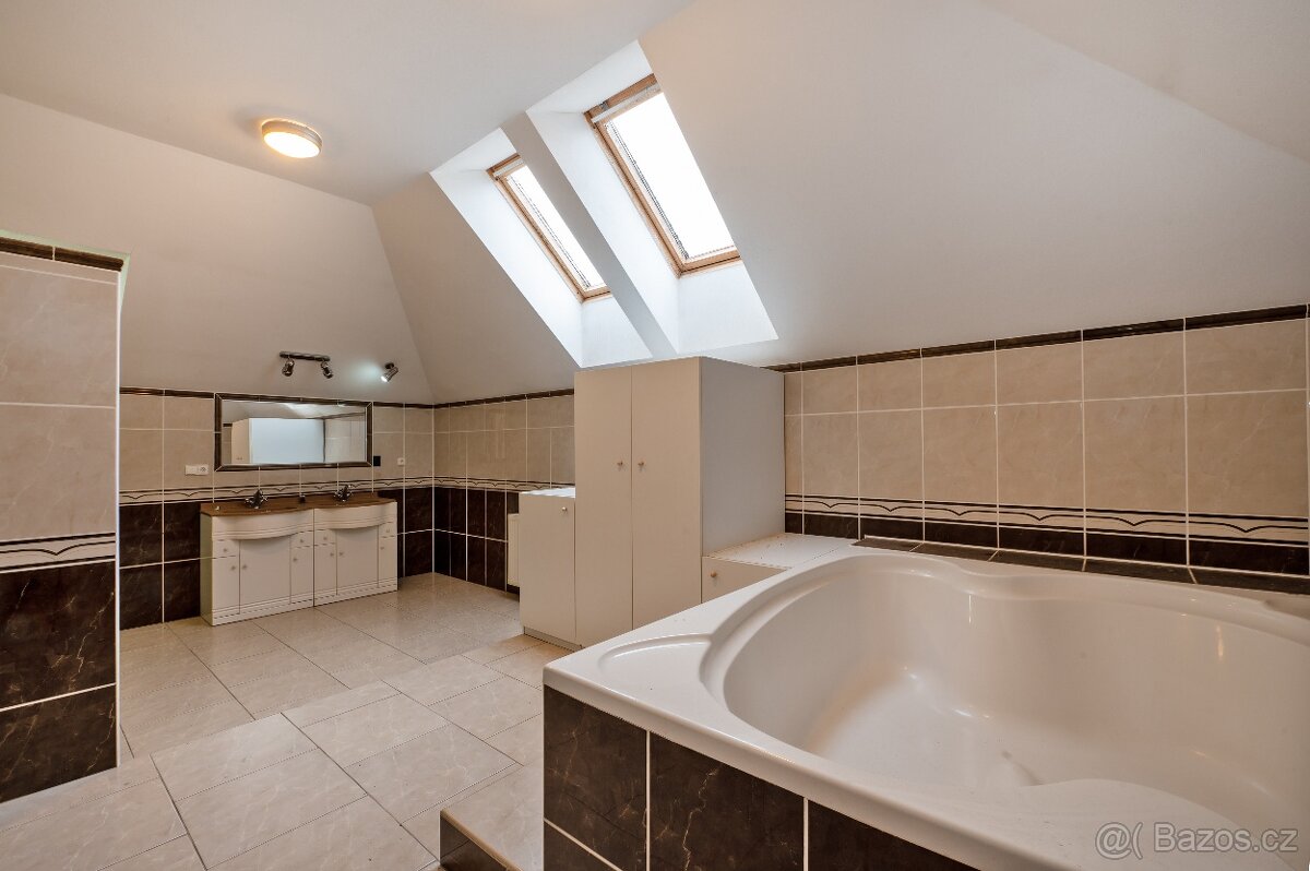 Bytový dům s 10 byty v Želči - 7