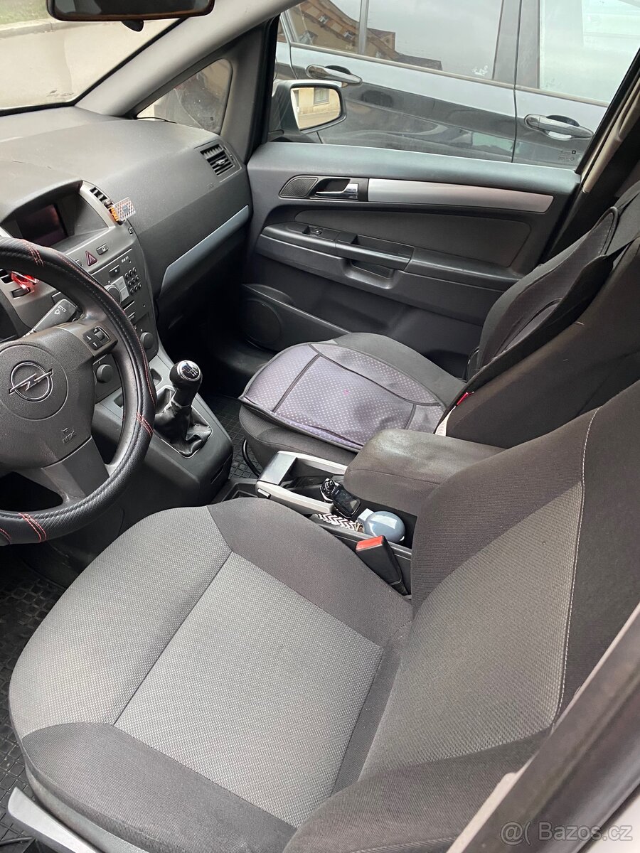 Opel Zafira 1.9 CDTI - 7
