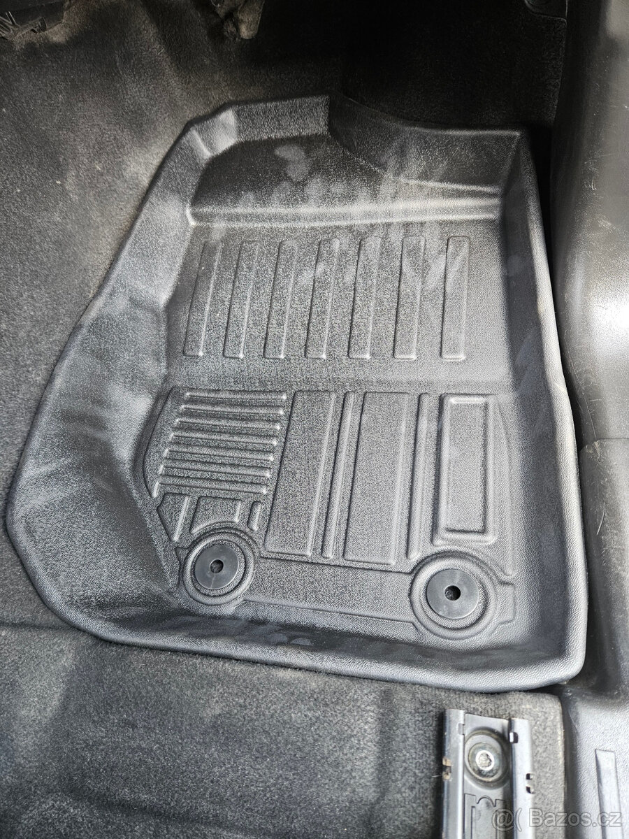 Suzuki Jimny - gumové koberce, vaničky - 7