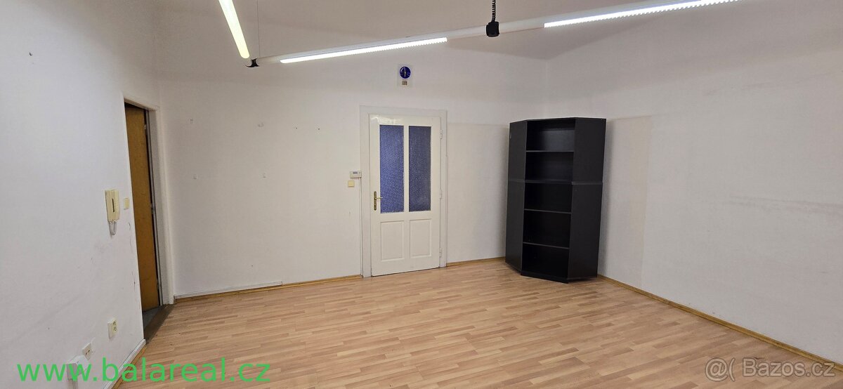 Prodej rodinného domu 8+1 s terasou a zahradou CP 355 m2 , S - 7