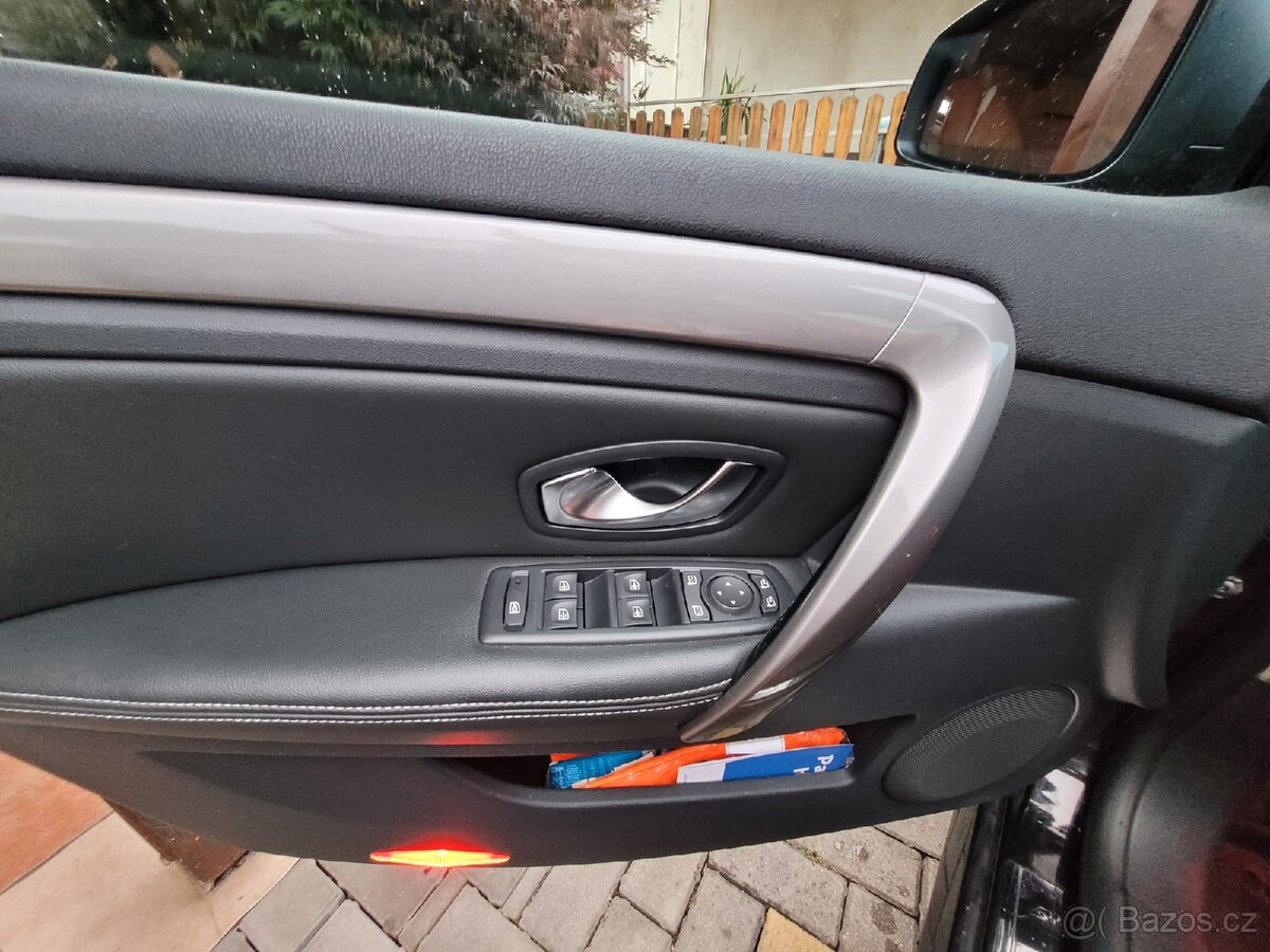 Renault Laguna III 2.0dCi 131kW 4Control - 7