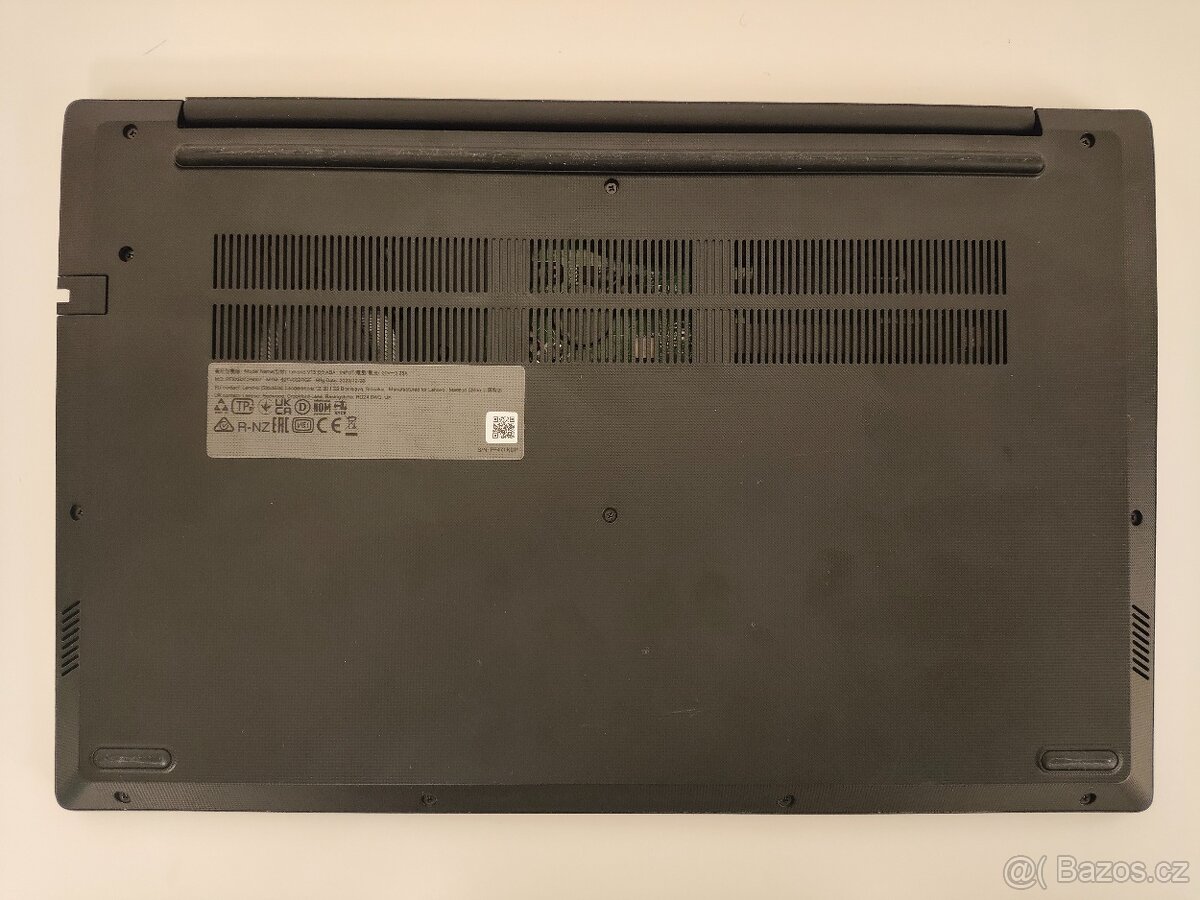 Lenovo V15 G3 Ryzen 3 | 8GB | 512GB - 7