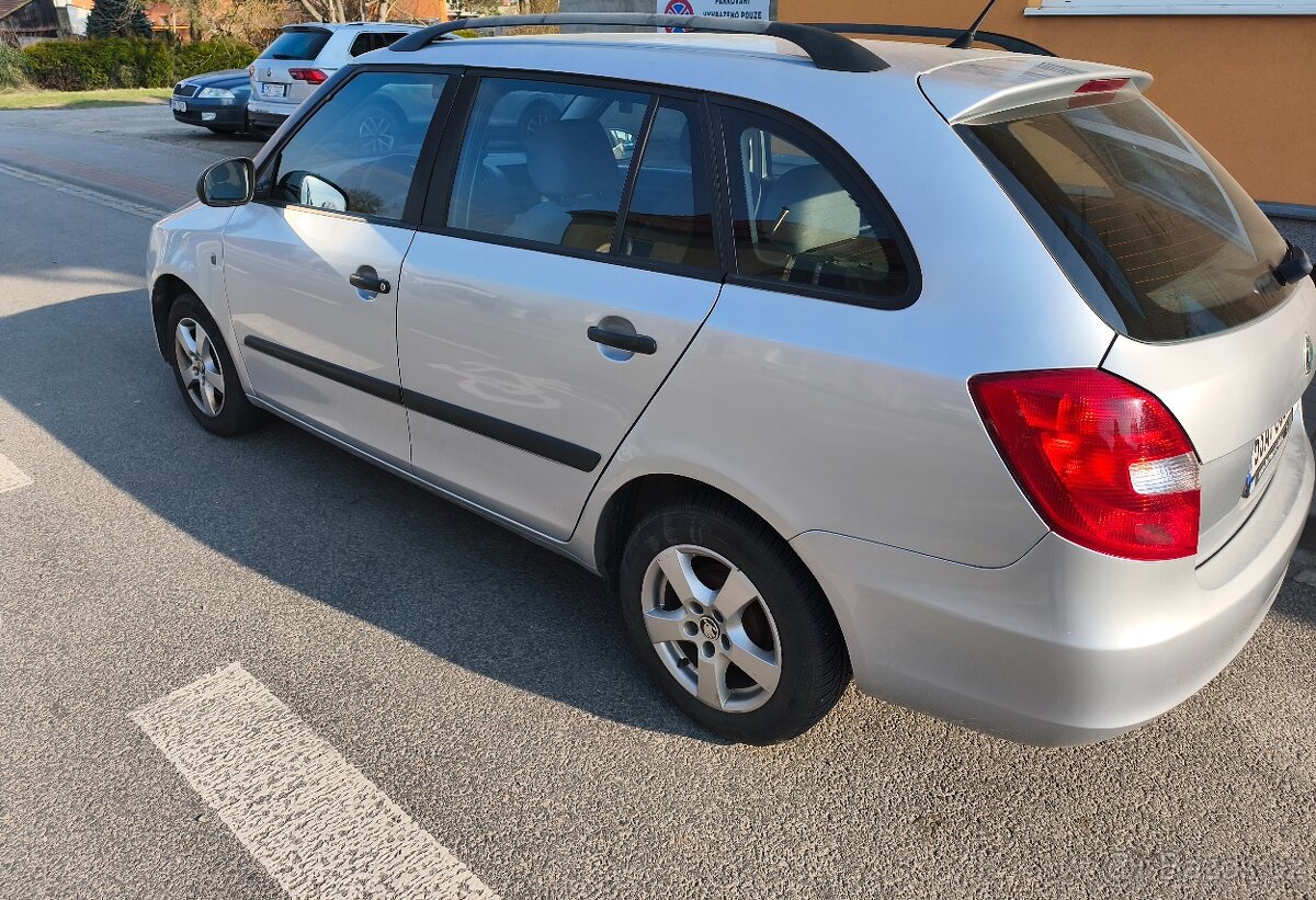 Škoda fabia II - 7