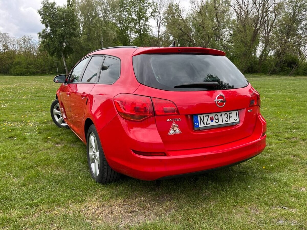 Opel Astra 1.7CDTi - 7