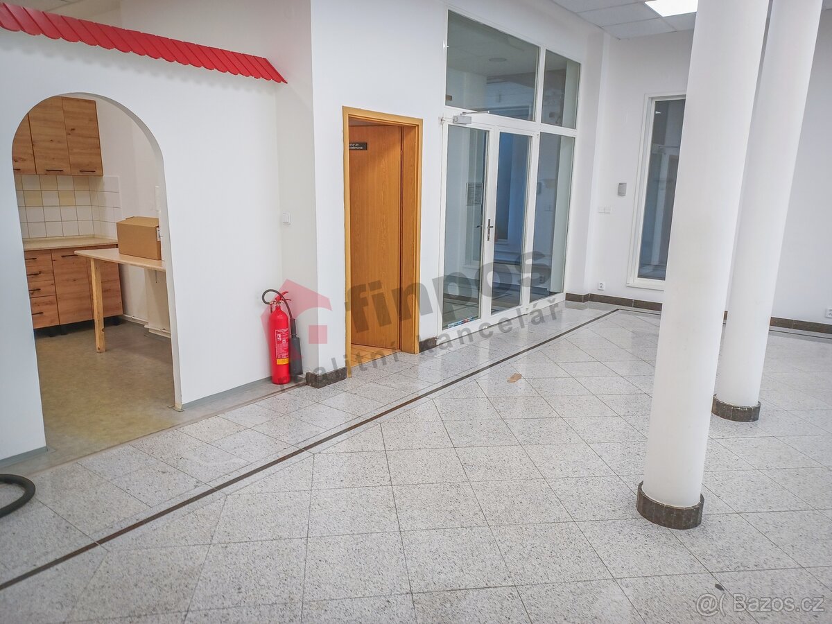 Pronájem obchodního prostoru 92 m² v Kolíně - 7