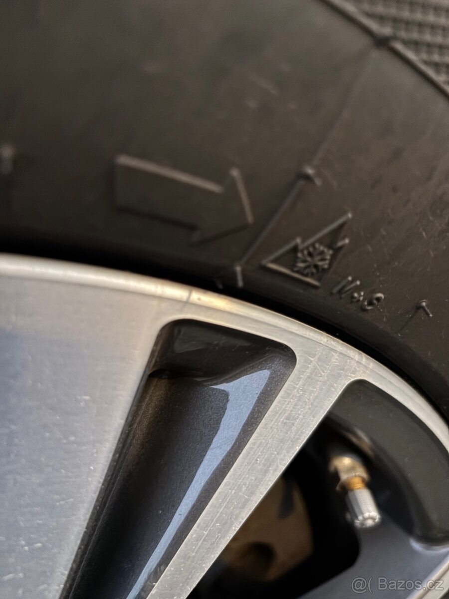 Toyota Rav4 4gen. Alu sada originál Toyota Kleber Quadraxer. - 7