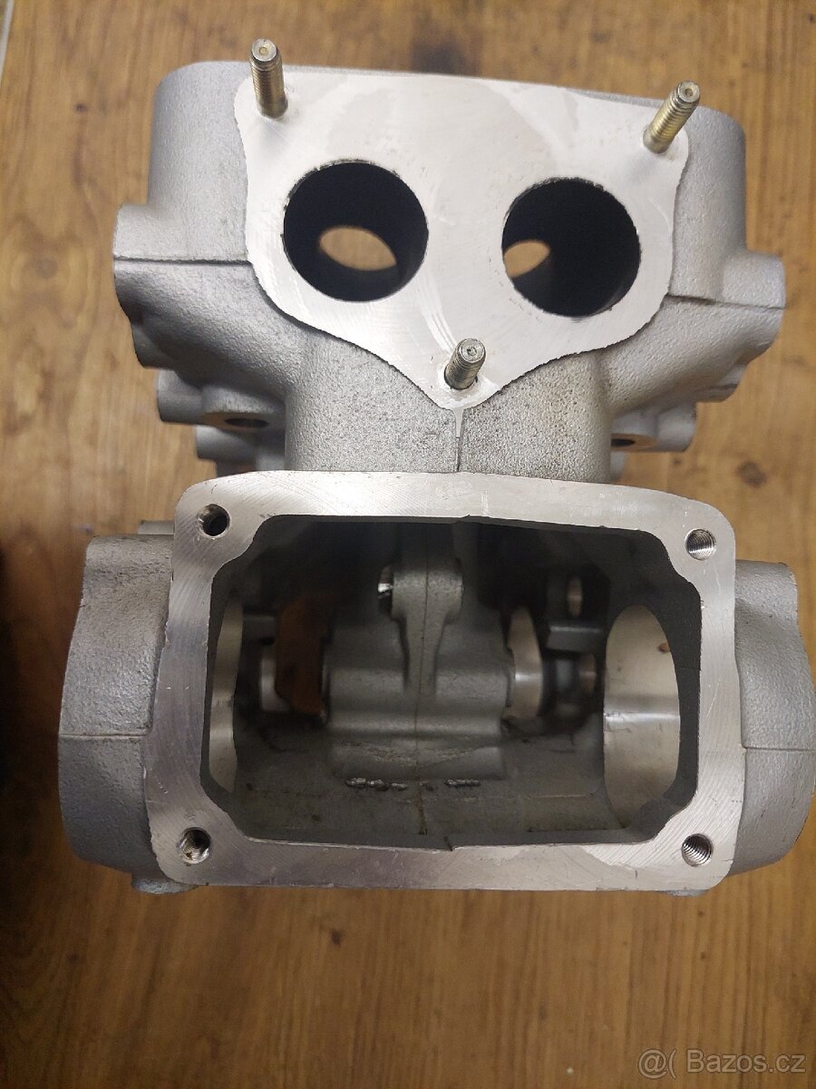 Hlava motoru Ducati - 7