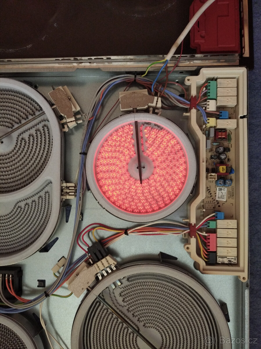 Sklokeramická varná deska Electrolux EHS 60210P - 7