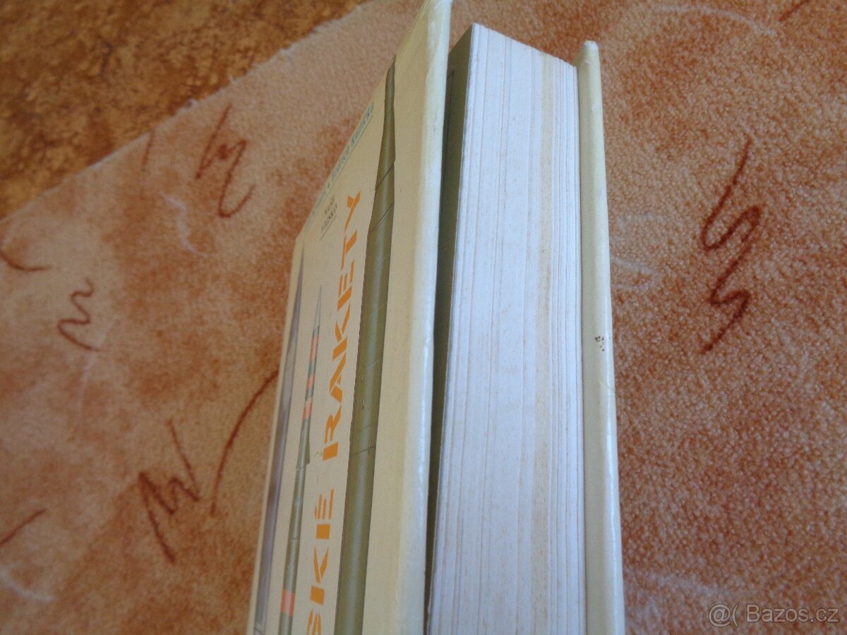 Kniha: Vojenské rakety - 7