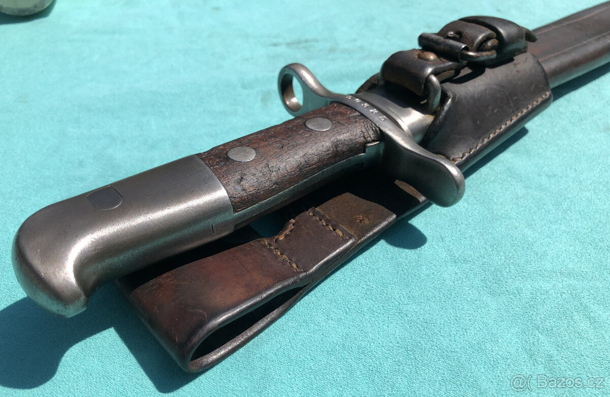 Švýcarský bodák M1914 s pilou - 7