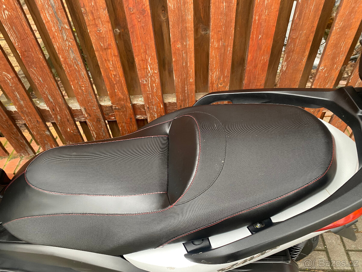 Yamaha X-Max 125 ABS - 7