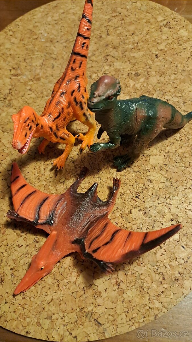 Dinosaurus, létající drak, prak s vodními bombami - 7