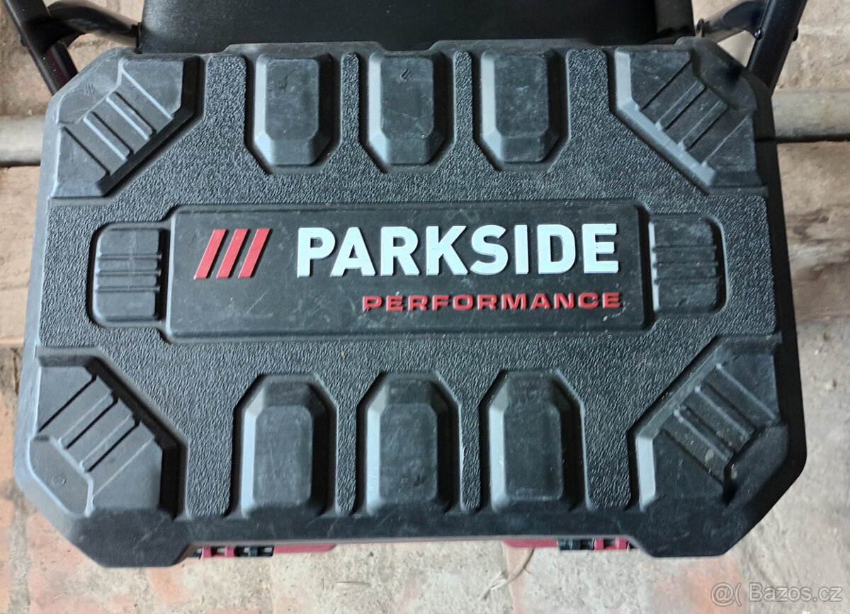 retro kufr +kufr od vrtačky + přepravky - 7