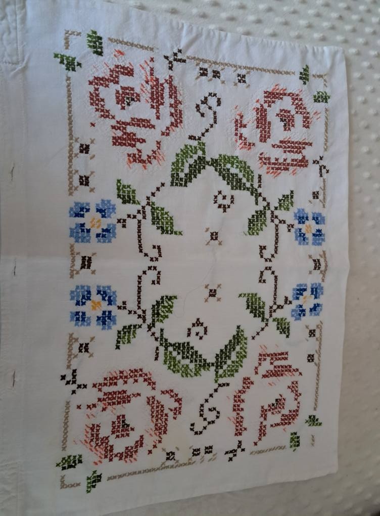 Obrazy na vyšivání ,vyšívané povlaky na polštářky - 7