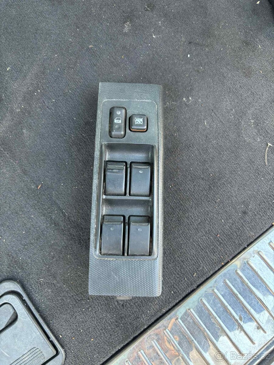 Toyota Corolla Verso- Díly - 7