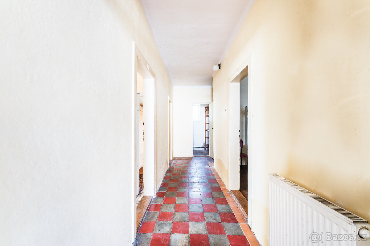 Rodinný dům / chalupa v Uhřínově - 7