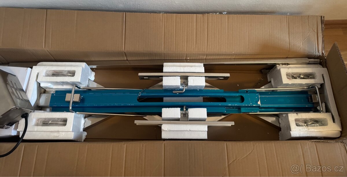 Rotační gril s motorem a stojanem - 7