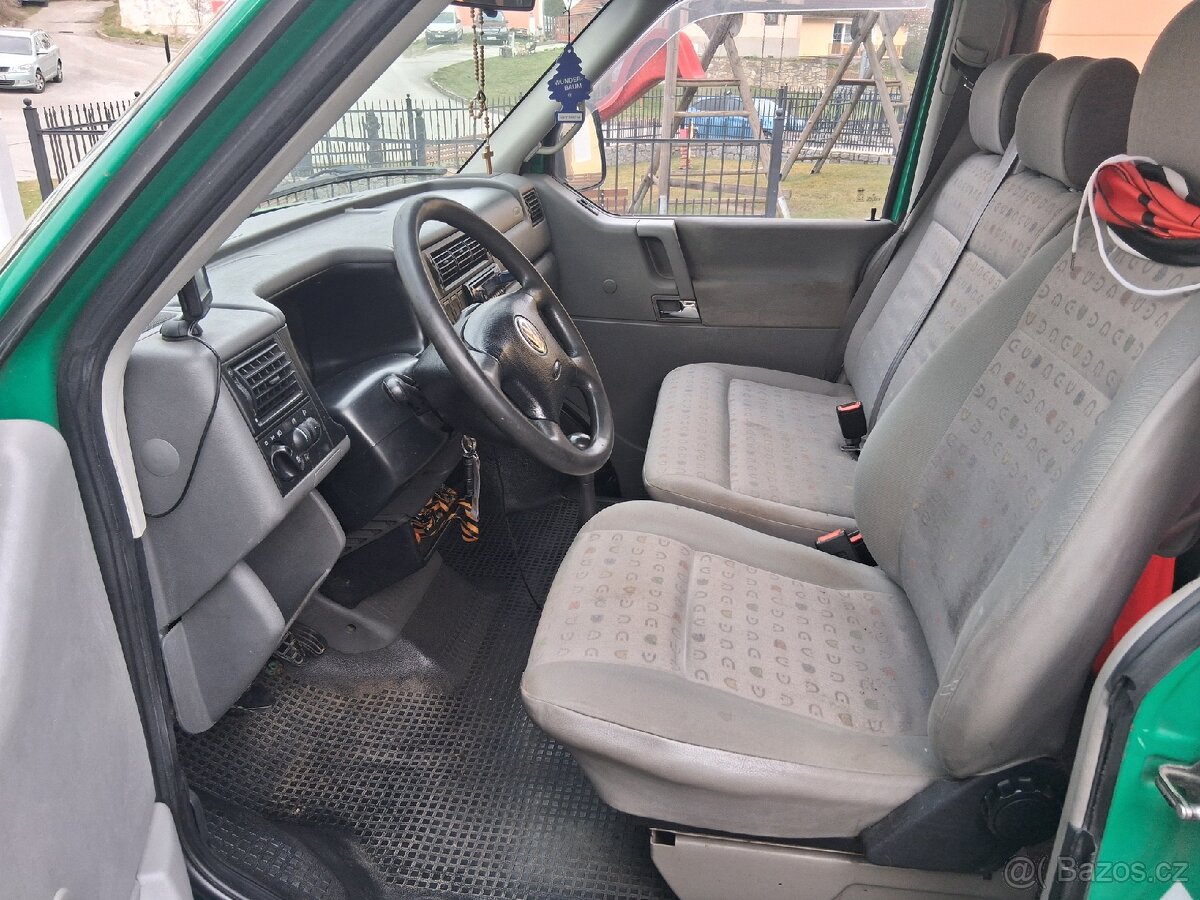 VW Transporter T4 Carevelle 2.5 TDI - 7