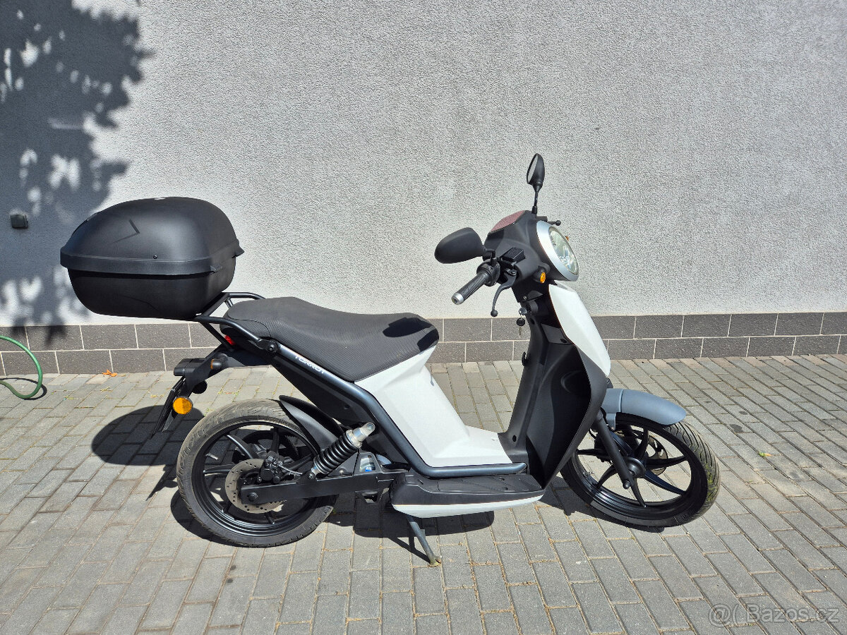Torrot Muvi elektrický skůtr 3Kw ř.p.AM/B 36.000 Kč - 7