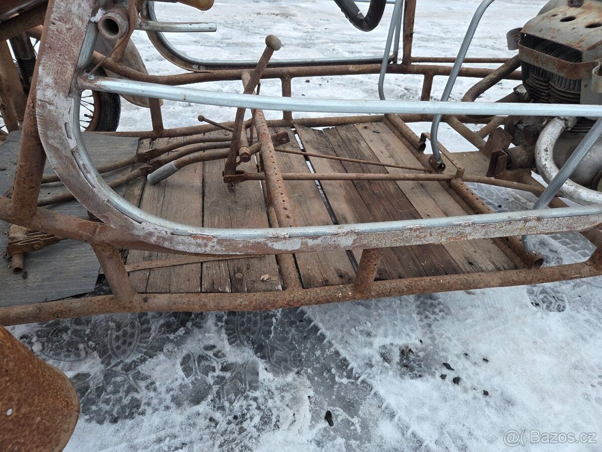 Velorex 350 s TP - 7